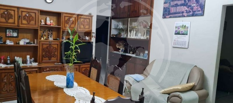 Casa com 4 quartos no Jardim Cerejeiras (foto 3 de 4)