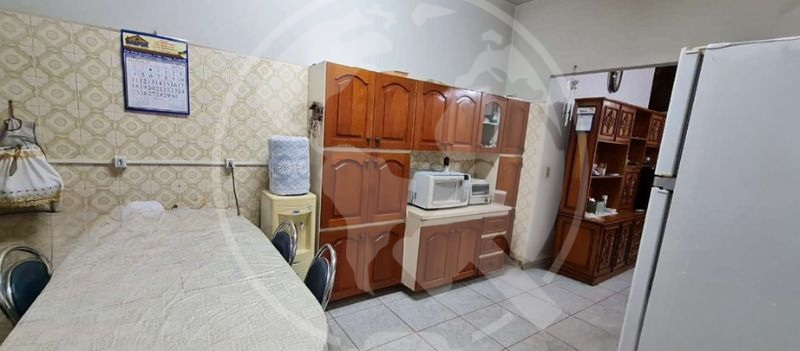 Casa com 4 quartos no Jardim Cerejeiras (foto 2 de 4)